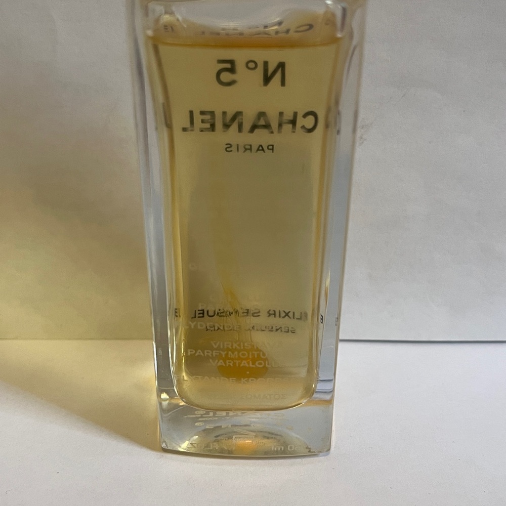CHANEL No 5 Elixir Sensuel Sensual Fluid Body Gel 50 ml 1.7 oz - Picture 6 of 7